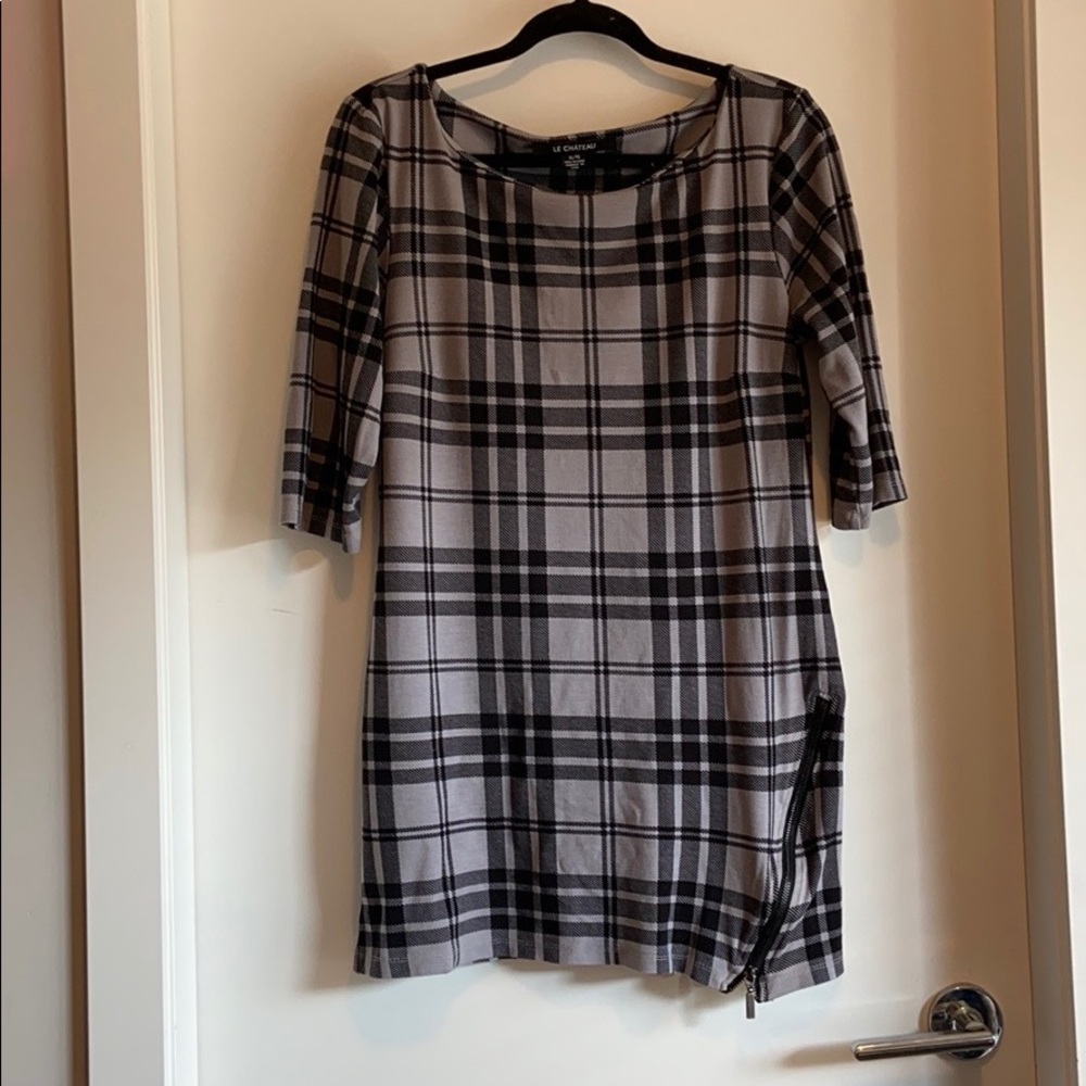 3/$25 - Le Chateau Tunic Checkered Top